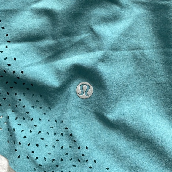 Lululemon Laser Speed Train Shorts 4.5” - Picture 4 of 11